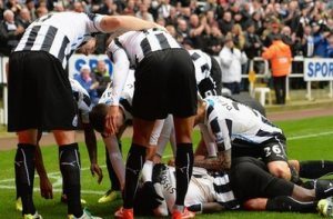 Newcastle Celebrate against Chelsea