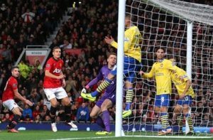 van Persie scores against Arsenal