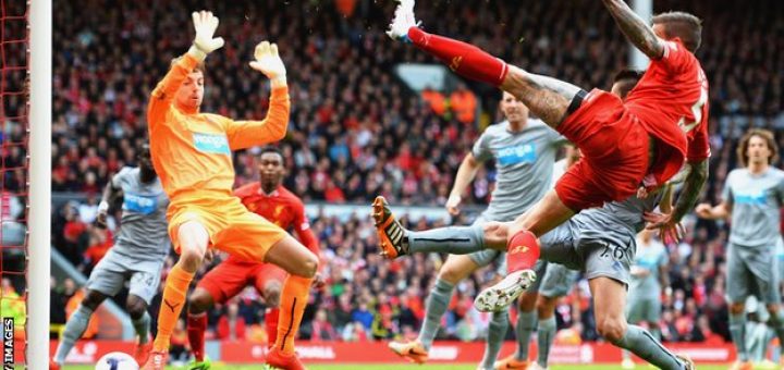 Daniel Agger scores for Liverpool against Newcastle