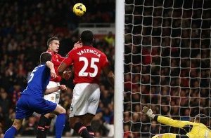 van-persie-scores