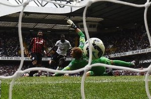 Emmanuel Adebayo scores